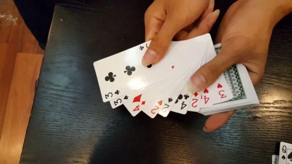 Khám Phá Thế Giới Liêng 3 Cây - Trò Chơi Bài Đỉnh Cao Của Người Việt